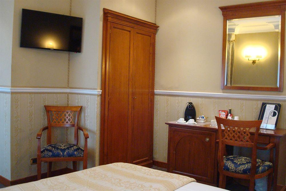Relais Patrizi Hotell 4*